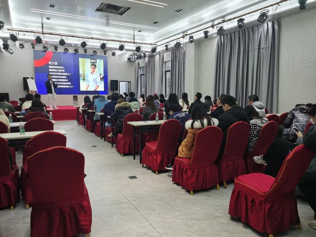 南北旺全鋁家居協(xié)辦的“尋廠計劃-1688‘與商同行’研討交流會取得圓滿成功 南北旺全鋁家居協(xié)辦的“尋廠計劃-1688‘與商同行’研討交流會取得圓滿成功